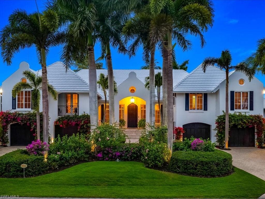 1750 4th ST S NAPLES, FL 34102