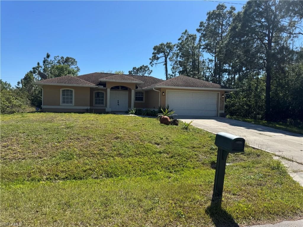 3109 32nd ST W LEHIGH ACRES, FL 33971