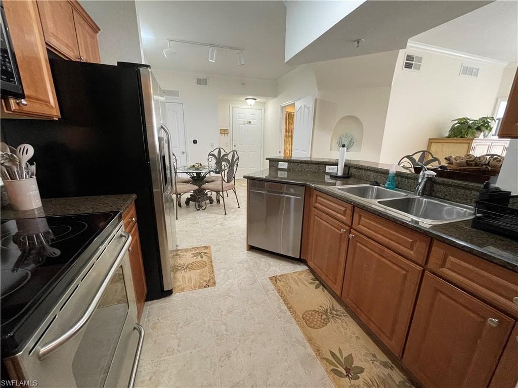 12935 Violino LN 205 NAPLES, FL 34105