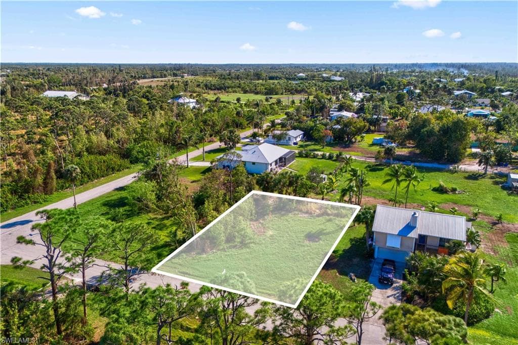 7767 Della Bitta LN BOKEELIA, FL 33922