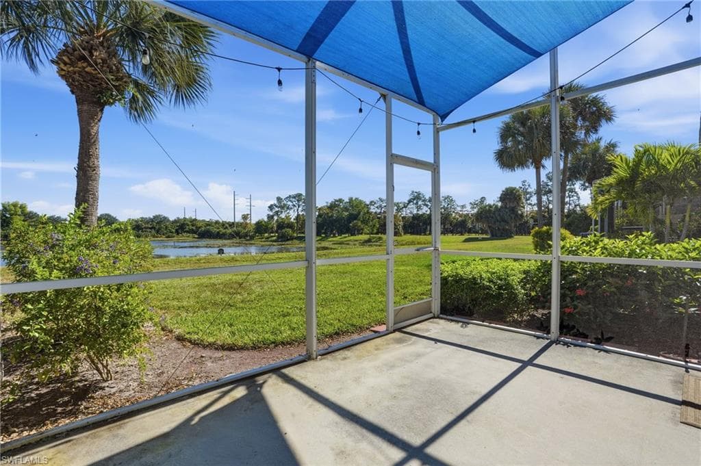 1050 Albany CT 199 NAPLES, FL 34105