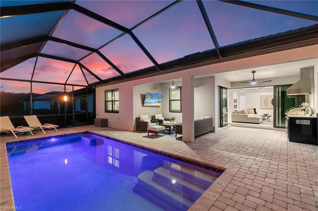 10483 Ventana LN NAPLES, FL 34120