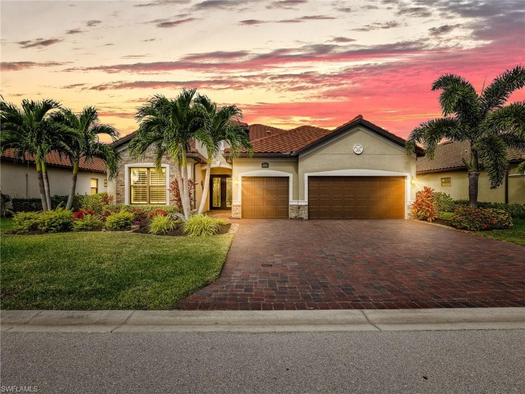 28024 Kerry CT BONITA SPRINGS, FL 34135