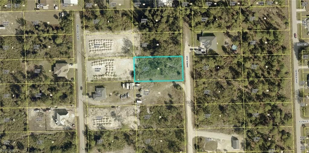 1117 James AVE LEHIGH ACRES, FL 33936