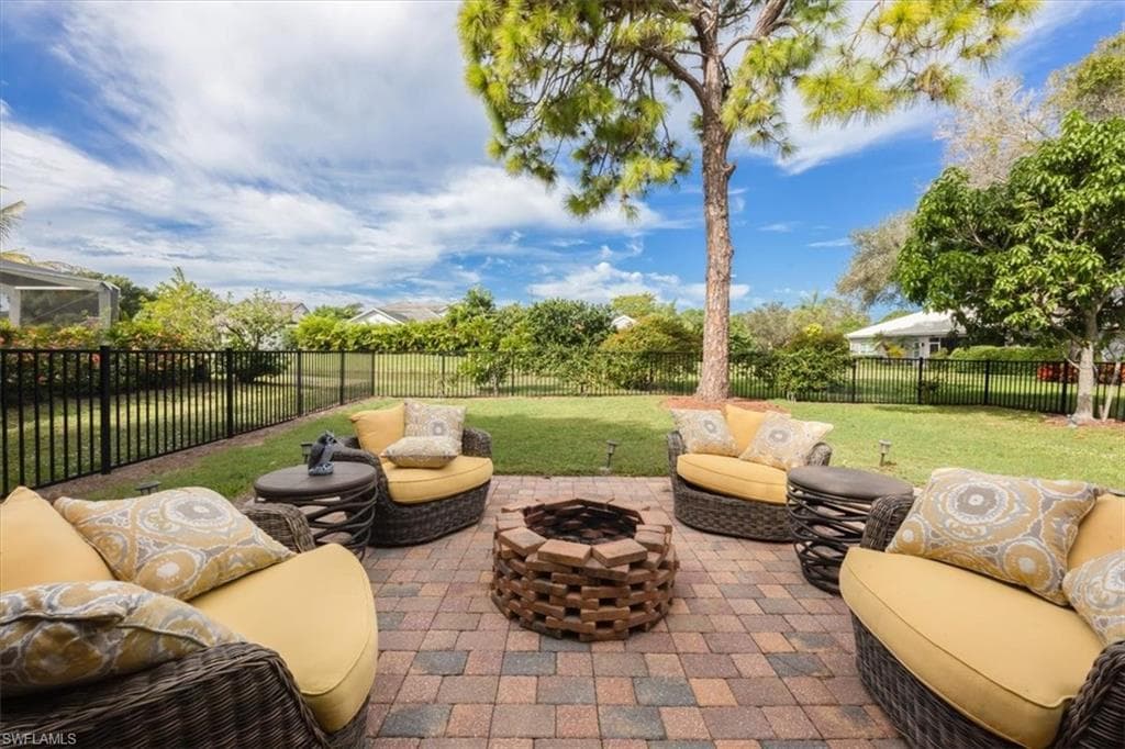 5131 Kristin CT NAPLES, FL 34105