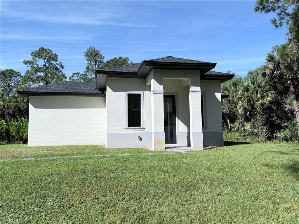 2266 Desoto BLVD S NAPLES, FL 34117
