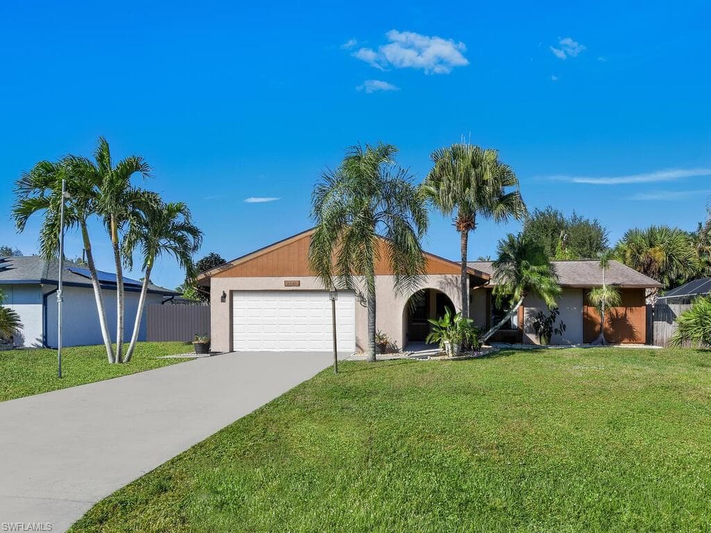 9041 Hamlin RD W FORT MYERS, FL 33967