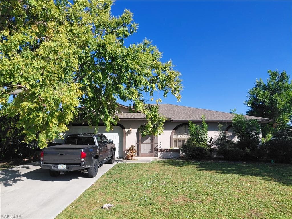 2107 13th TER CAPE CORAL, FL 33990