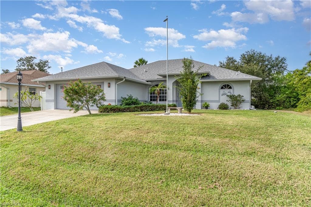 4186 Yucatan CIR PORT CHARLOTTE, FL 33948