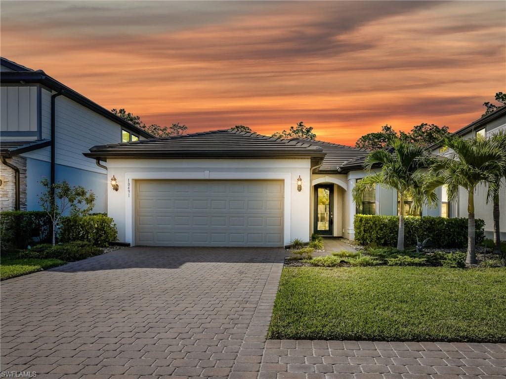10491 Ventana LN NAPLES, FL 34120