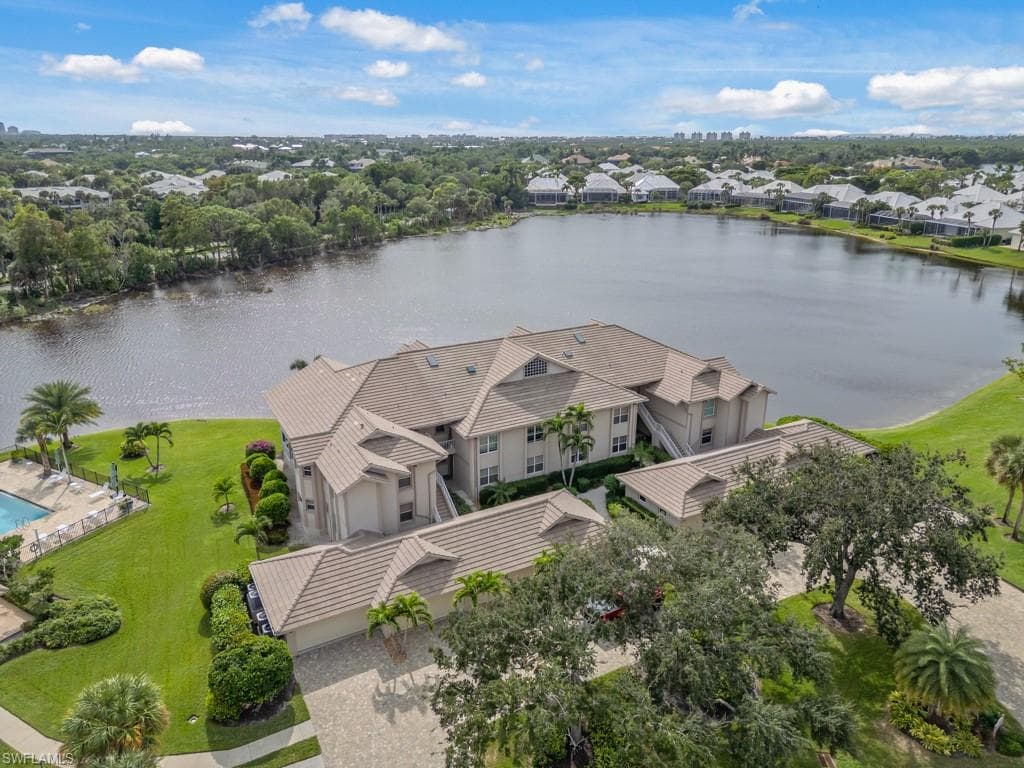 4081 Bayhead DR 102 BONITA SPRINGS, FL 34134