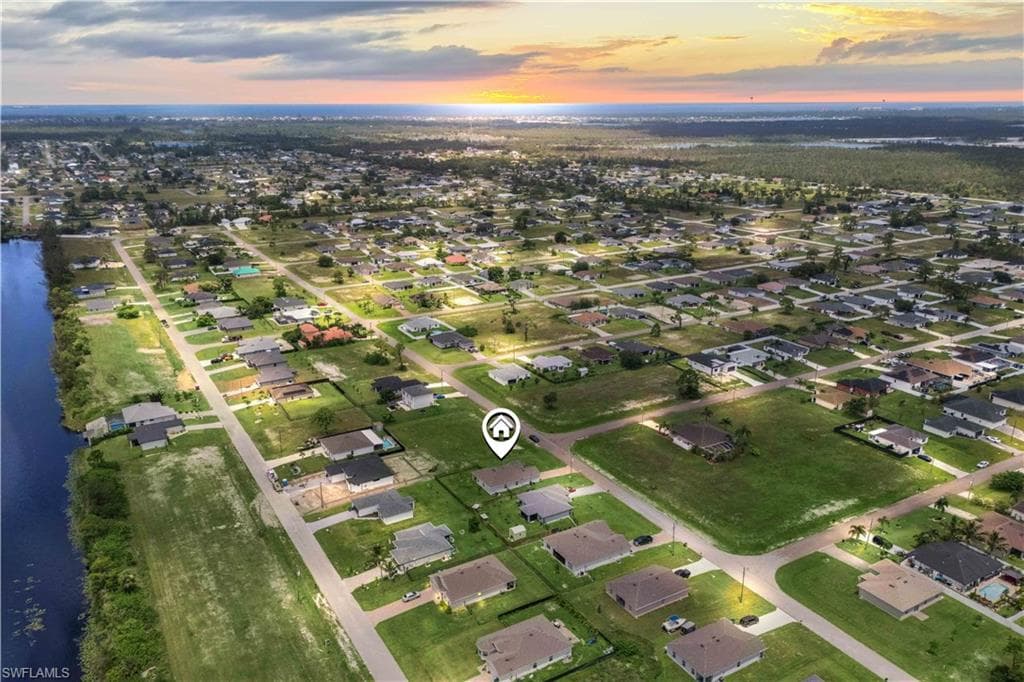 1834 NW 27th TER CAPE CORAL, FL 33993