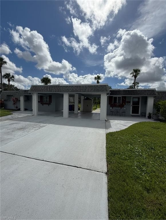 374 Garland CT LEHIGH ACRES, FL 33936