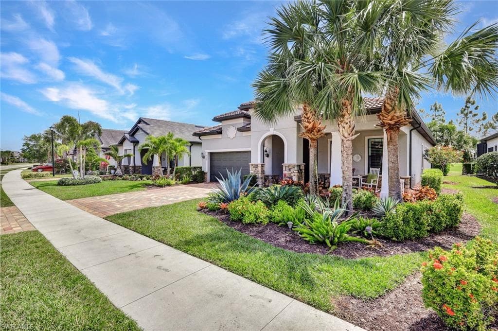 9350 Greyhawk TRL NAPLES, FL 34120