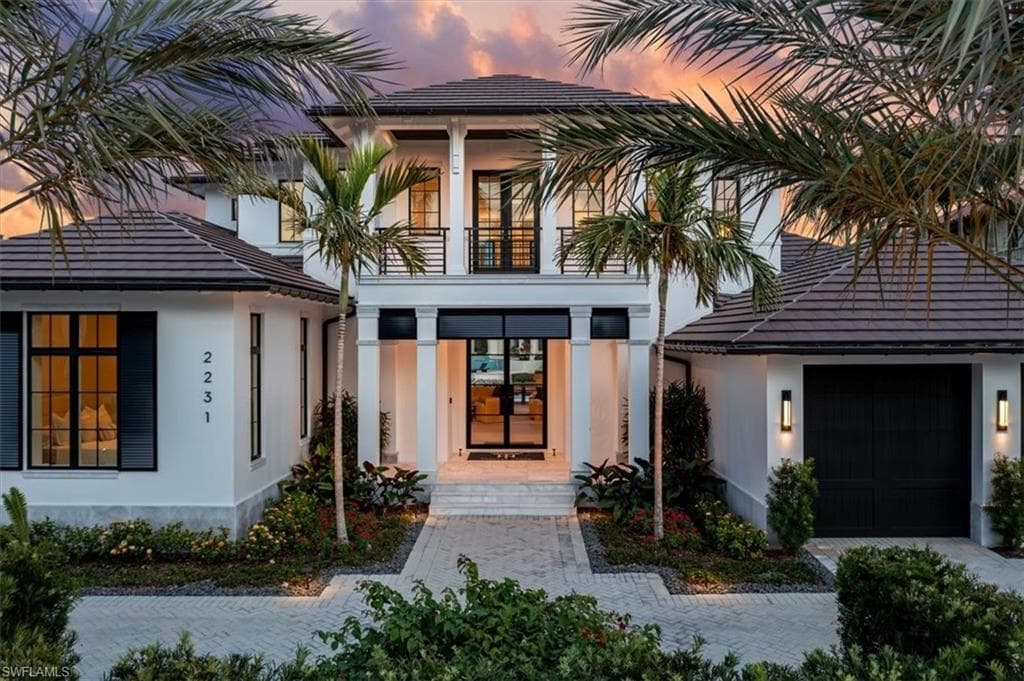 2231 Forrest LN NAPLES, FL 34102