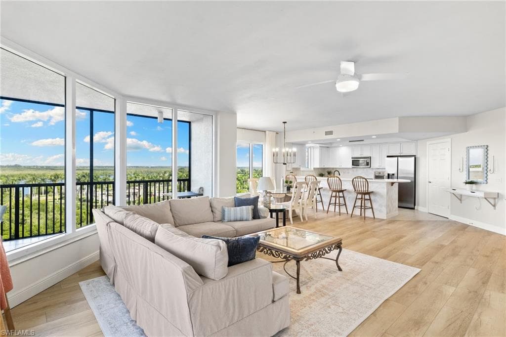 1065 Borghese LN 706 NAPLES, FL 34114