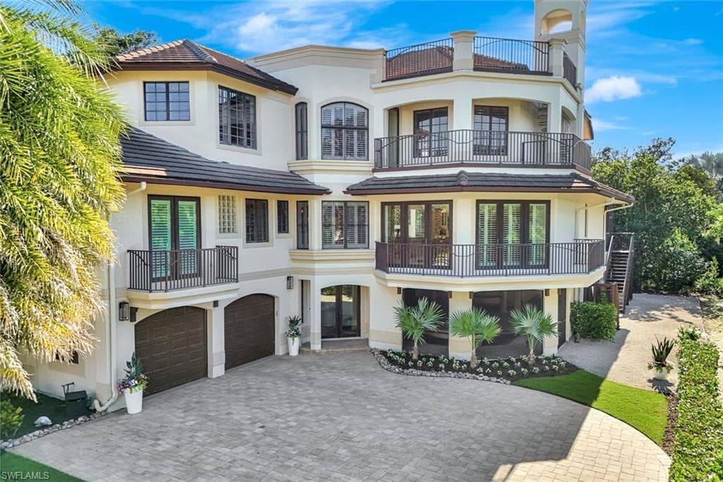 195 Beach DR MARCO ISLAND, FL 34145
