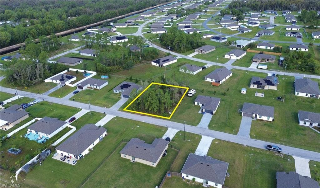 179 Yager CIR FORT MYERS, FL 33913