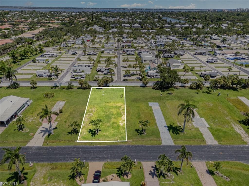 146 Raintree LN FORT MYERS, FL 33908