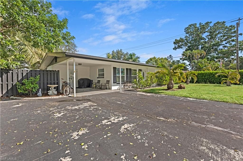 1435 Terra Palma DR FORT MYERS, FL 33901