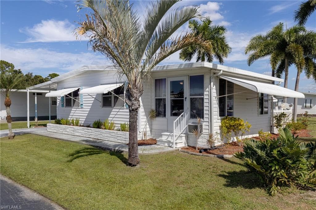 969 Restful RD NORTH FORT MYERS, FL 33917