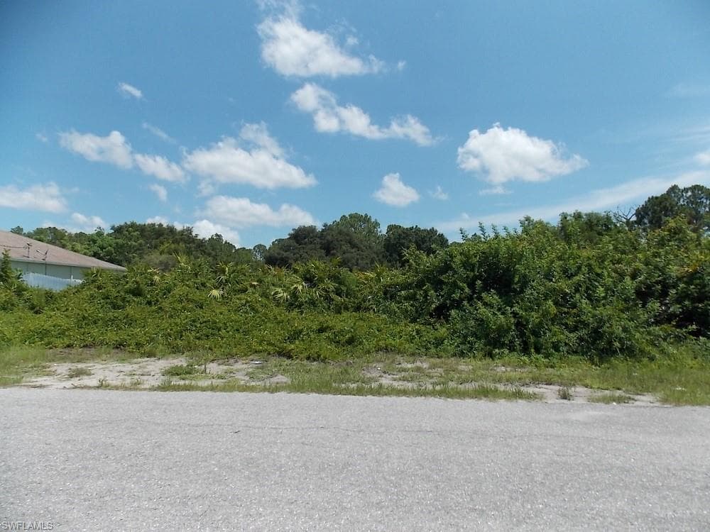 3714 17th ST W LEHIGH ACRES, FL 33971