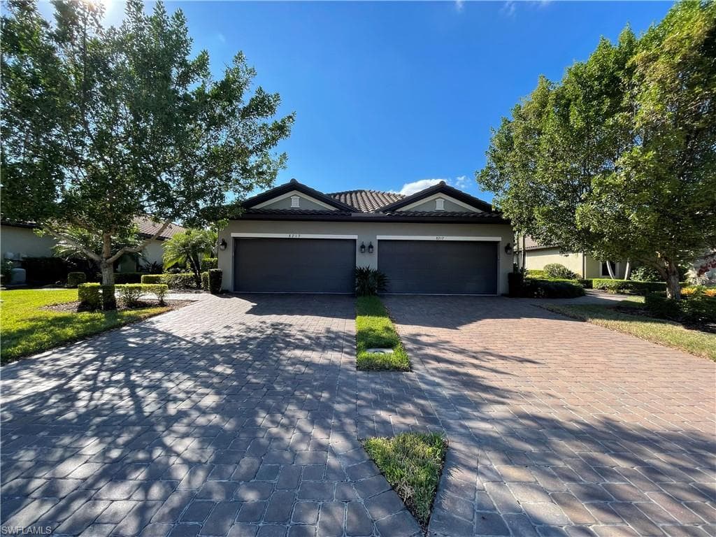 8217 Lucello TER W NAPLES, FL 34114
