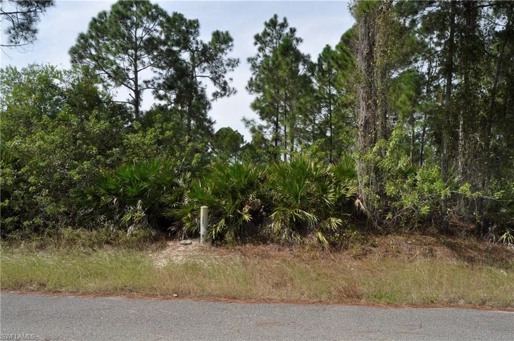 1211 Acacia AVE LEHIGH ACRES, FL 33972