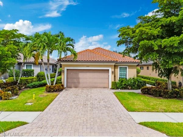 8321 Lucello TER N NAPLES, FL 34114