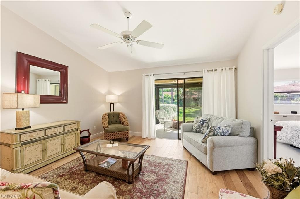 2060 Pine Isle LN 2060 NAPLES, FL 34112