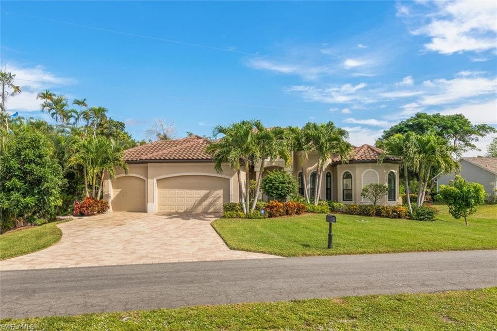 15271 Tahitian DR FORT MYERS, FL 33908