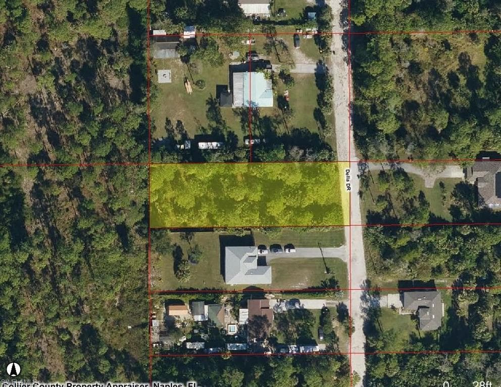Della DR NAPLES, FL 34117