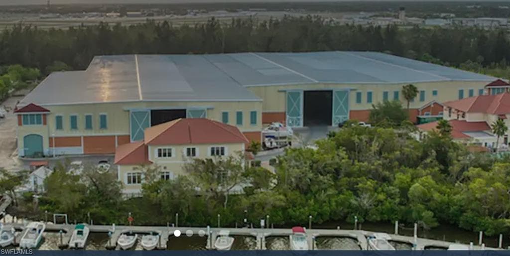 477 North RD NAPLES, FL 34104