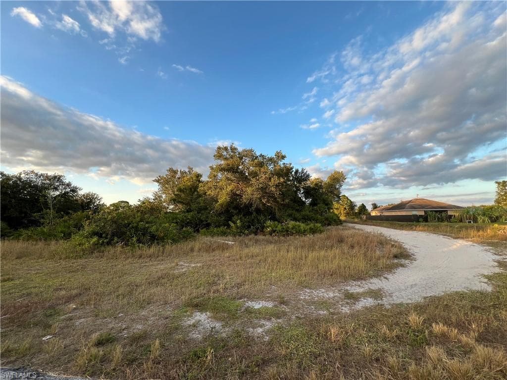 4100 6th ST W LEHIGH ACRES, FL 33971