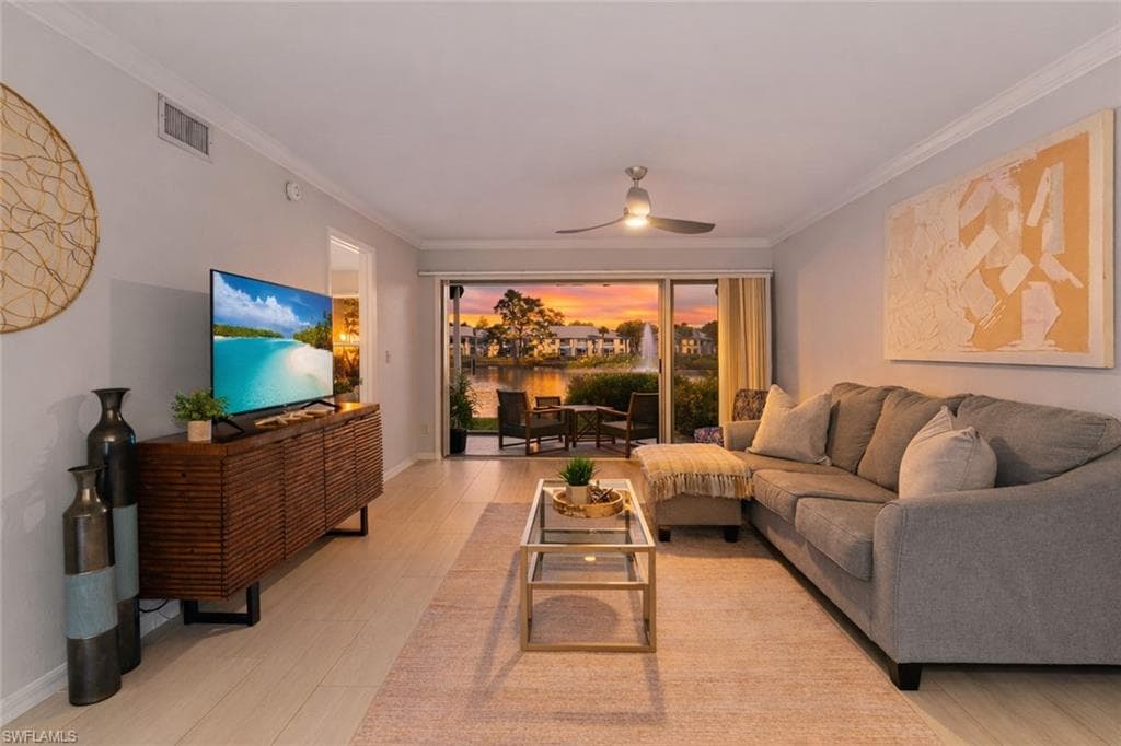 816 Gulf Pavilion DR 102 NAPLES, FL 34108