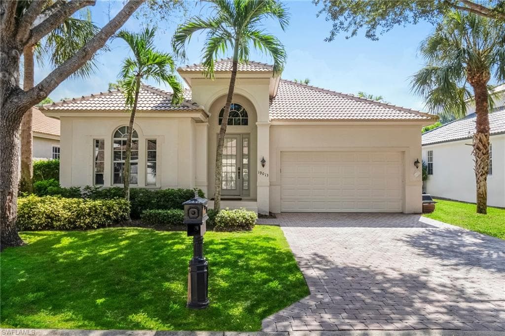 19013 Ridgepoint DR ESTERO, FL 33928