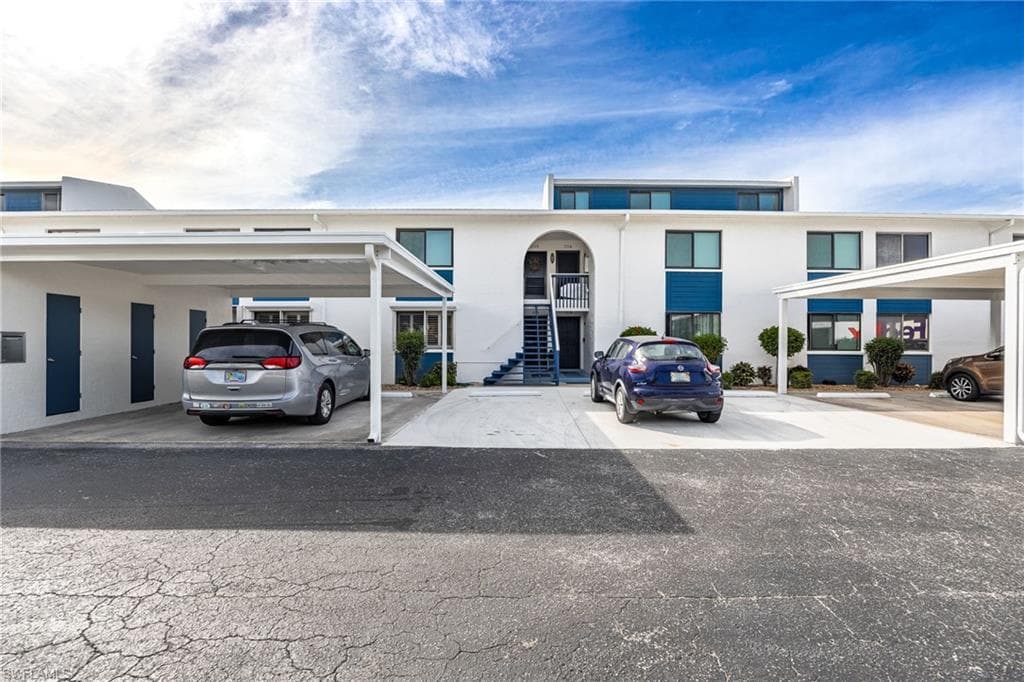 4904 Vincennes ST 103 CAPE CORAL, FL 33904