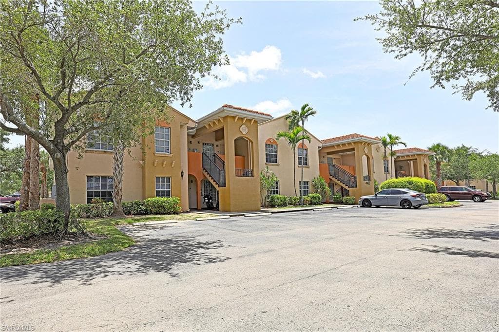 4160 Castilla CIR 202 FORT MYERS, FL 33916