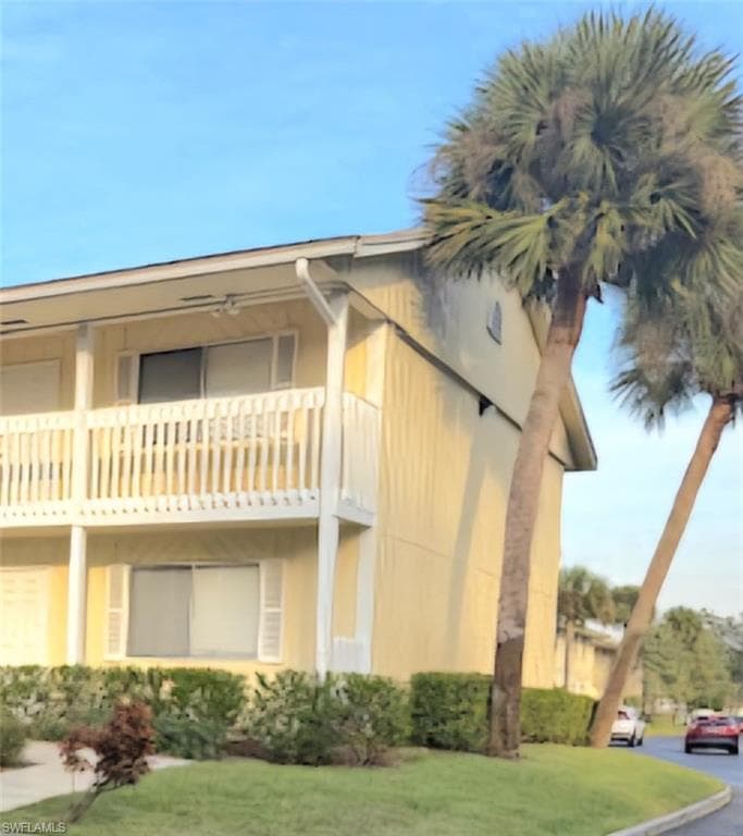 4613 Bayshore DR B8 NAPLES, FL 34112