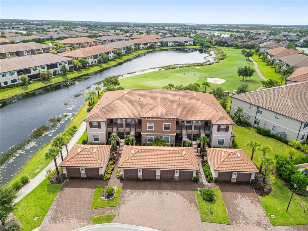 9402 Pocida CT 202 NAPLES, FL 34119