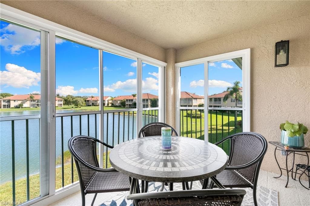 6660 Huntington Lakes CIR 204 NAPLES, FL 34119