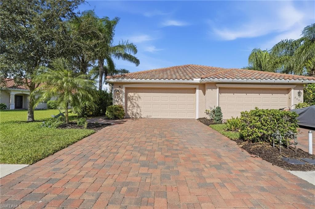 2009 Tamarron LN NAPLES, FL 34120