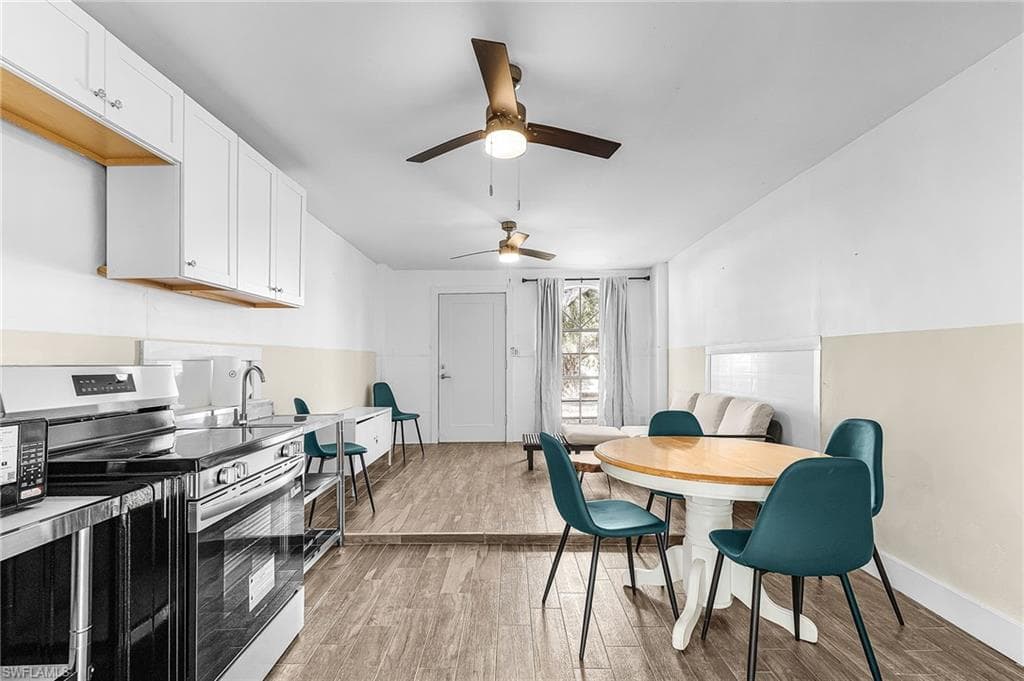 135 Delmar AVE B FORT MYERS BEACH, FL 33931