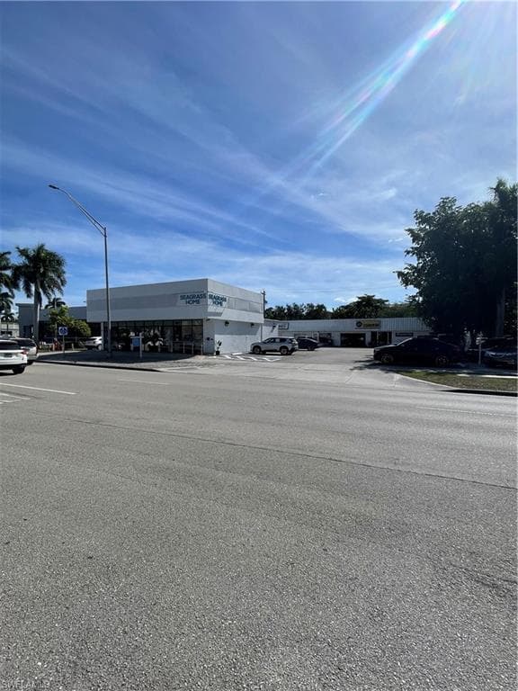 850 Seagate DR NAPLES, FL 34103