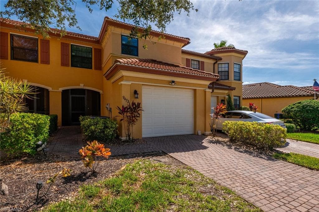 9472 River Otter DR FORT MYERS, FL 33912
