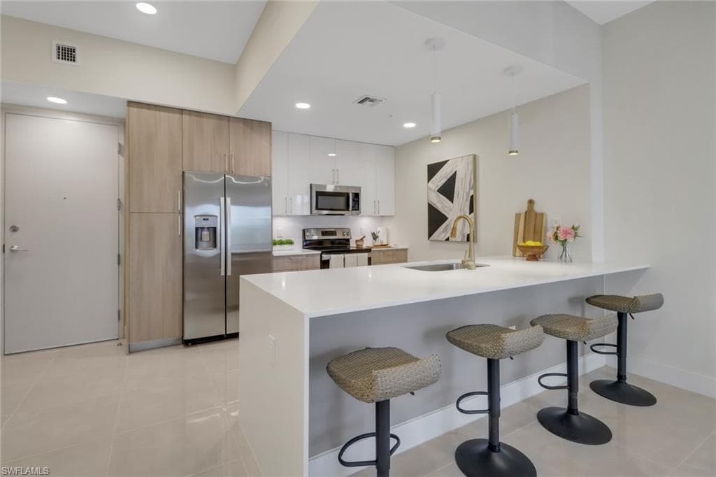 26610 Rosewood Pointe DR C-307 BONITA SPRINGS, FL 34135