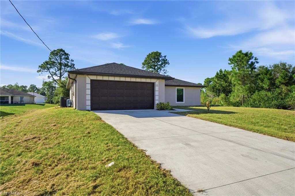 3007 53rd ST W LEHIGH ACRES, FL 33971