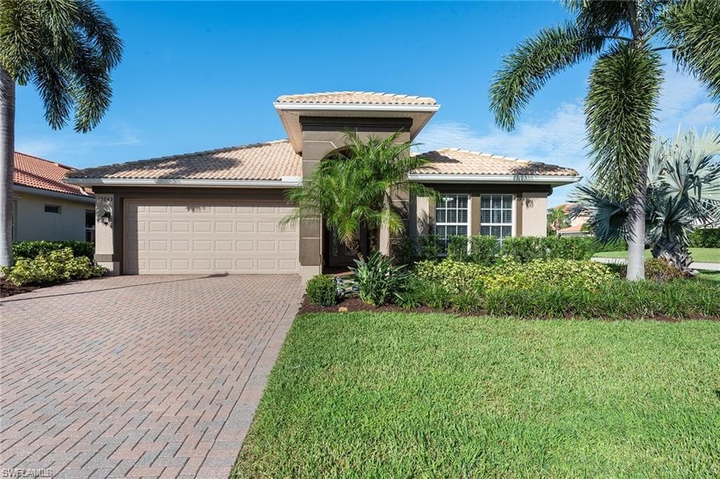 19743 Villa Rosa LOOP ESTERO, FL 33967