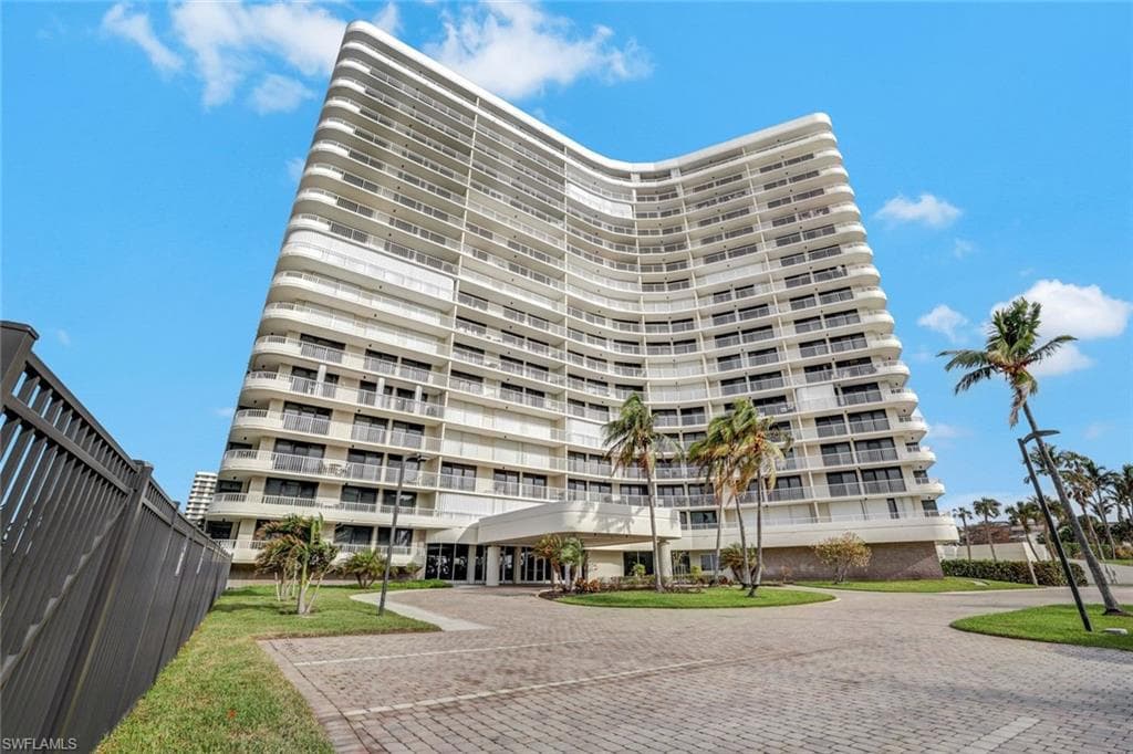 260 Seaview CT 309 MARCO ISLAND, FL 34145