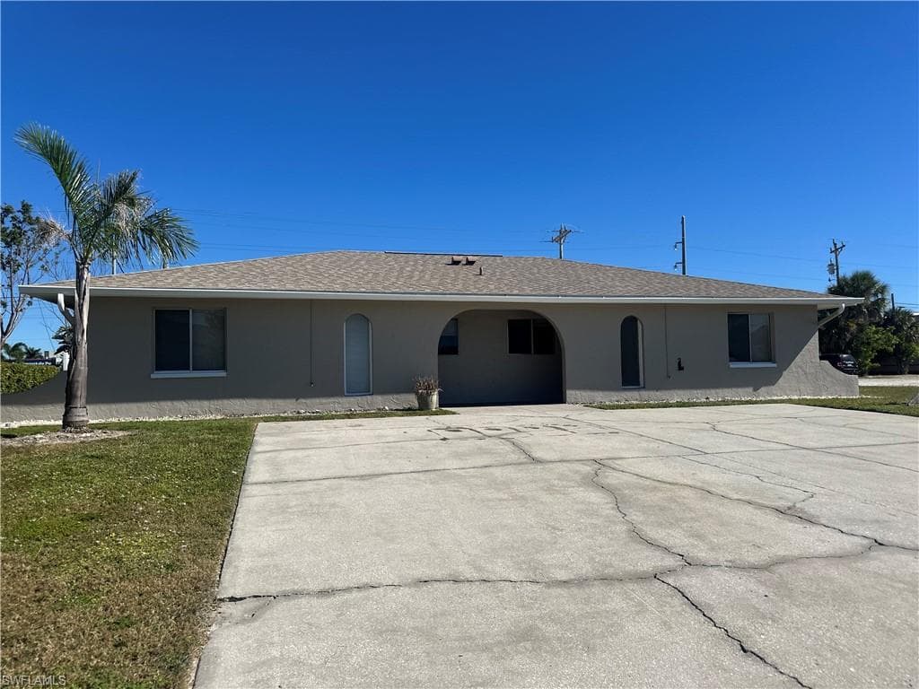 2105 15th PL CAPE CORAL, FL 33990